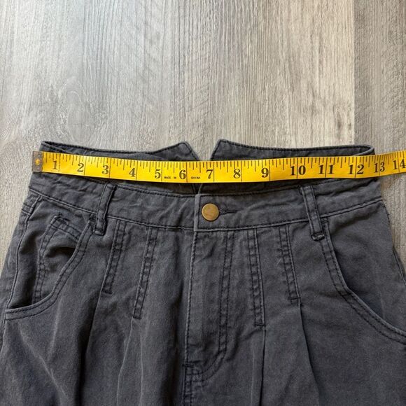 Princess Polly High Waisted Pleat Jeans Washed Black US 4 - Picture 9 of 11